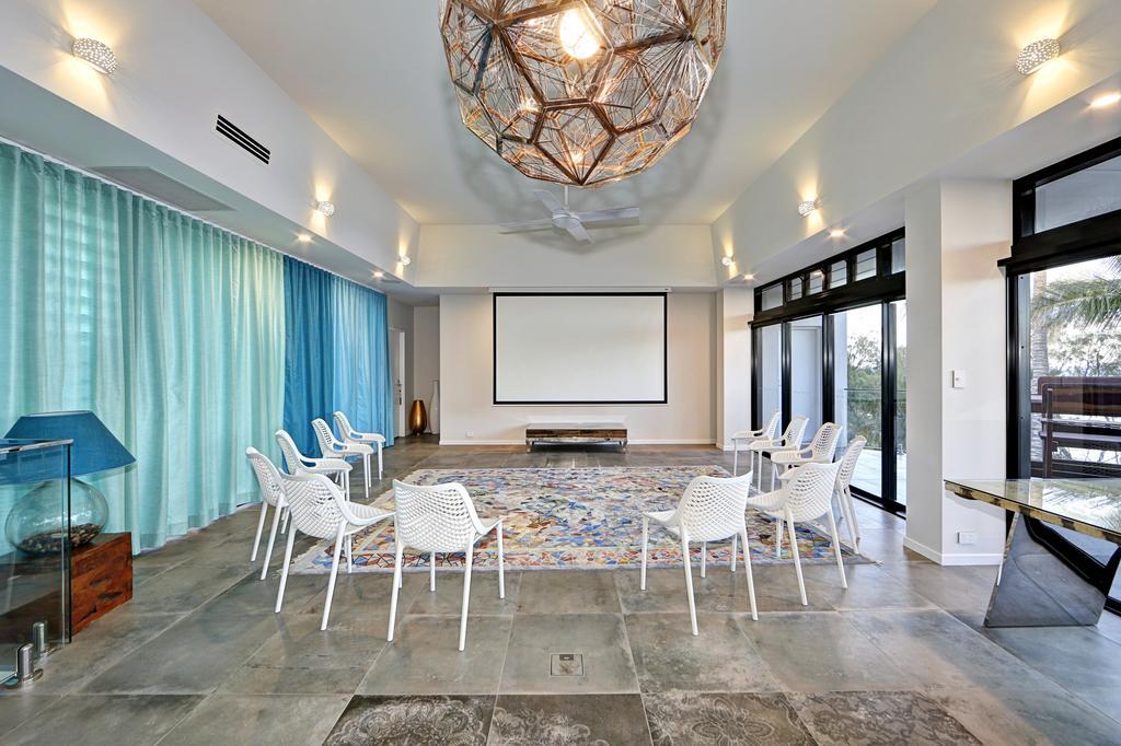 Zen Beach Retreat Hotel Bargara Exterior photo